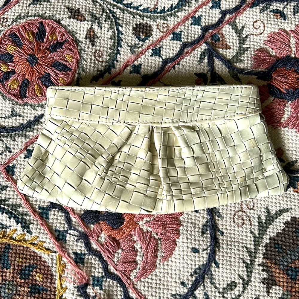 Vintage Lauren Merkin Woven Cream Leather Pleated Clutch Made in NYC- with Tag
